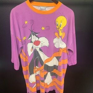 Vintage Looney Tunes shirt.